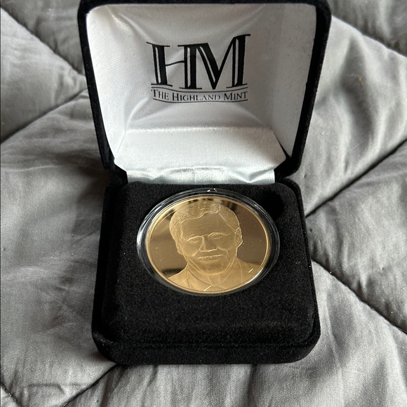 Highland Mint Other - Mark Murphy 24 karat gold plated Coin in Black Case